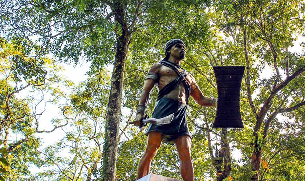 Statue of Pa Togan Nengminia Sangma